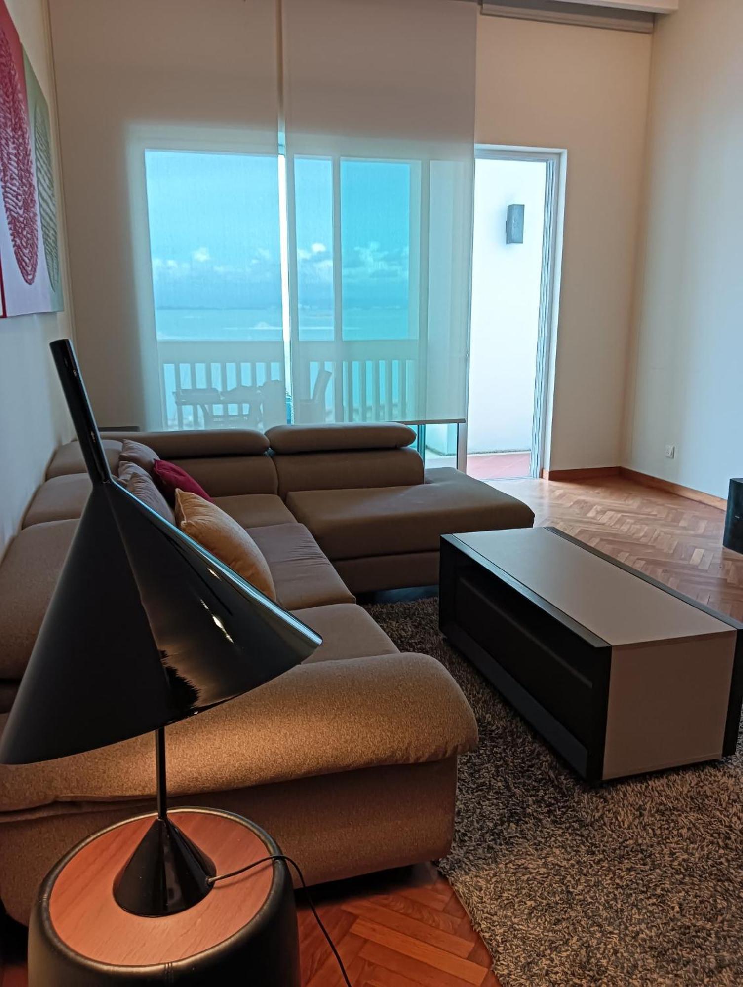 Straits Quay Marina Suites Penang By Aurorahomes Bagan Jermal Exterior photo