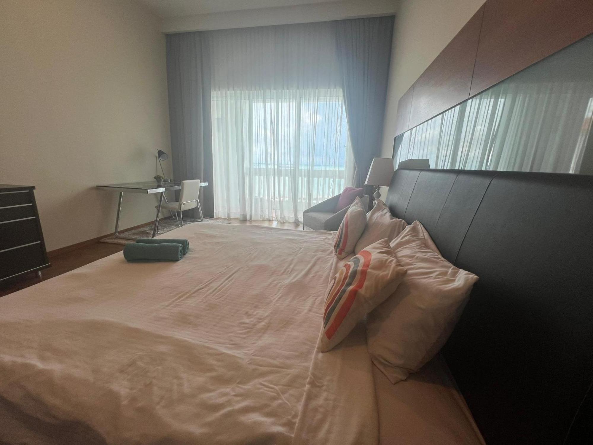 Straits Quay Marina Suites Penang By Aurorahomes Bagan Jermal Exterior photo